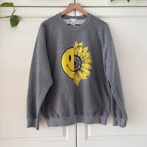 Altar'd State Medium Gray Smiley Face Sunflower Sweatshirt